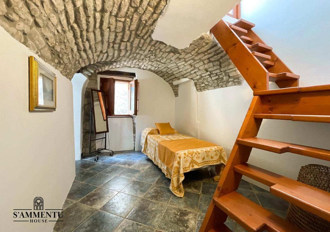 Hotel S'Ammentu House Bosa Esterno foto